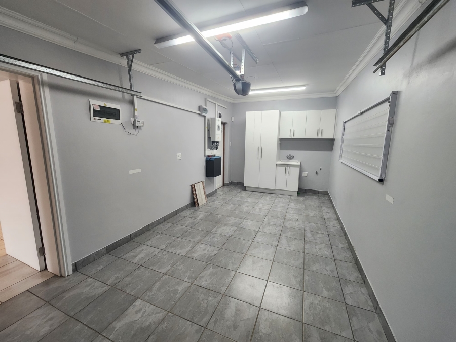 3 Bedroom Property for Sale in Hartenbos Central Western Cape